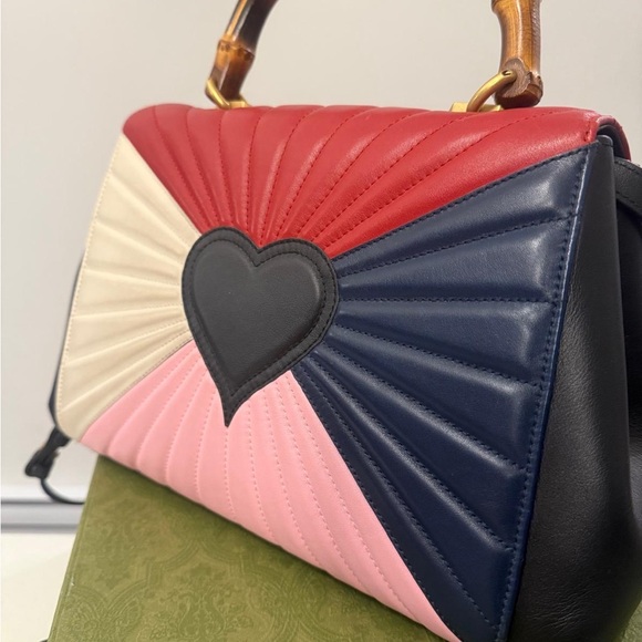 Gucci Red, Navy, Cream, and Pink Shoulder Bag - Picture 4 of 15